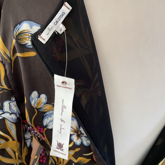 NWT ⭐️HP⭐️ willow & clay Floral MIDI Dress 3/4 Sleeves - M - Picture 8 of 12